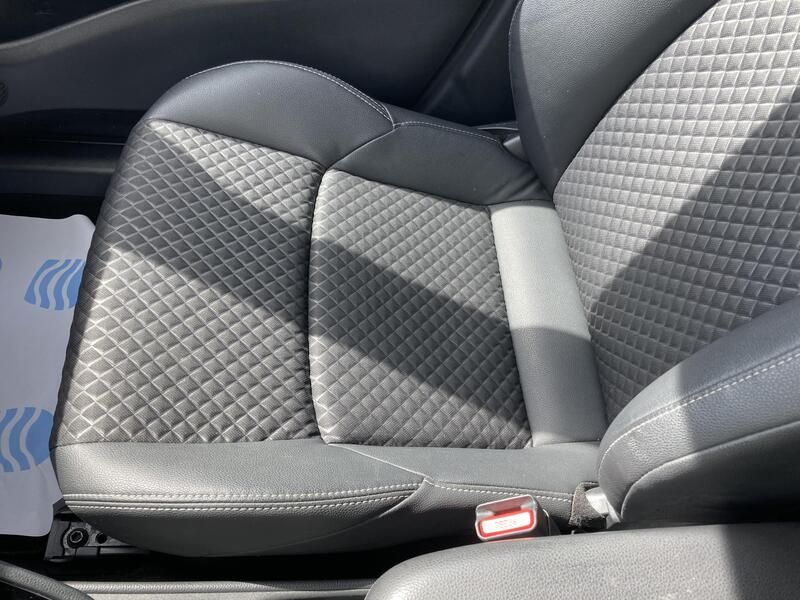 Toyota Yaris • 2022 • 55,150 km 26