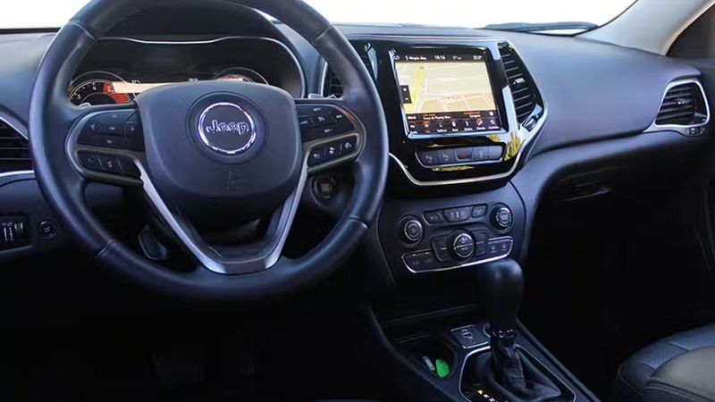 Jeep Cherokee • 2019 • 60,193 km 14