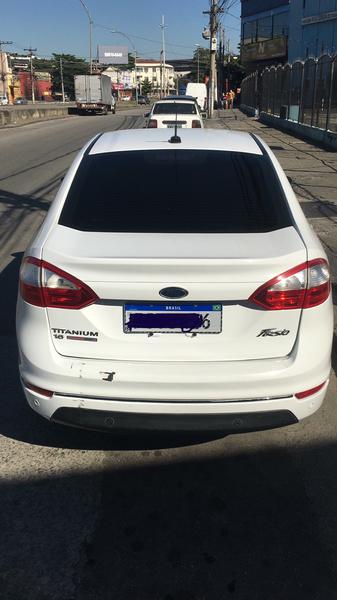 Ford Fiesta • 2015 • 60,000 km 12