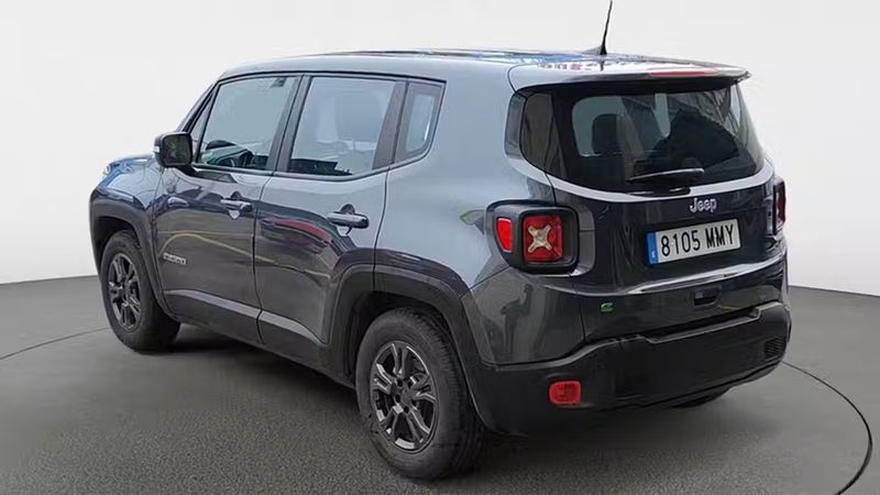 Jeep Renegade • 2024 • 23,000 km 4