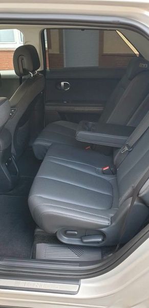 Hyundai Ioniq Electric • 2021 • 17,034 km 6