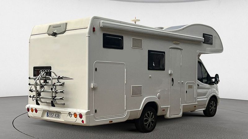 Ford Transit • 2018 • 75,534 km 13