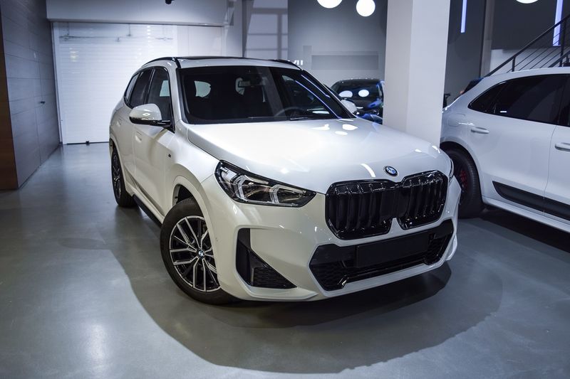 BMW X1 • 2024 • 4,100 km 1