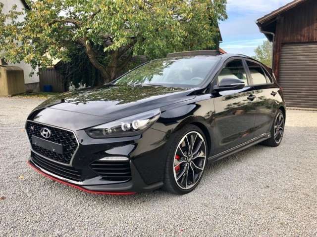 Hyundai i30 • 2018 • 69,900 km 1