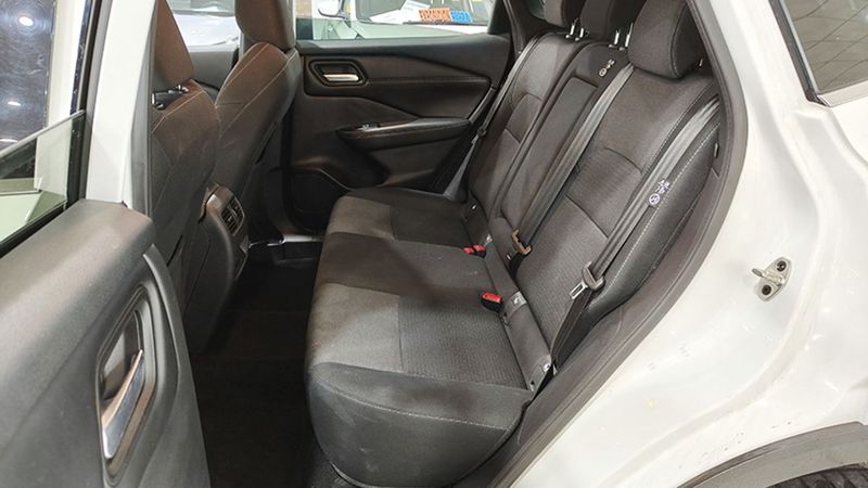 Nissan Qashqai • 2023 • 42,000 km 5