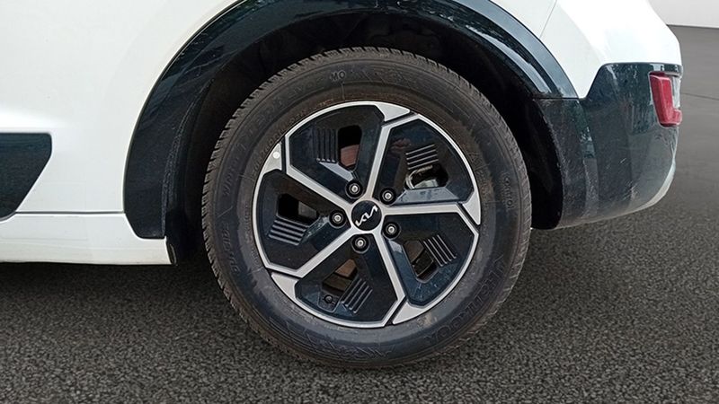 Kia Niro • 2022 • 18,030 km 29