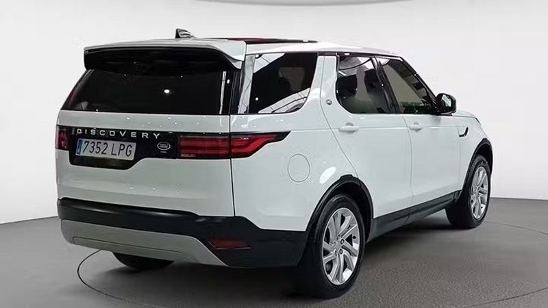 Land Rover Discovery • 2021 • 71,137 km 8