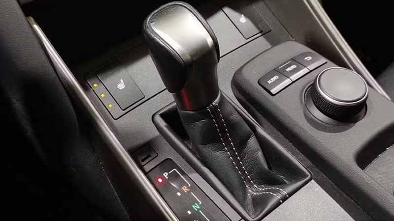 Lexus IS • 2019 • 45,000 km 5