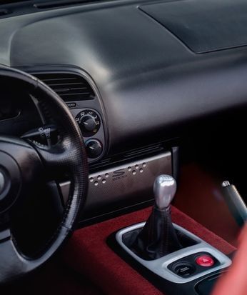 Honda S2000 • 2000 • 149,000 km 15