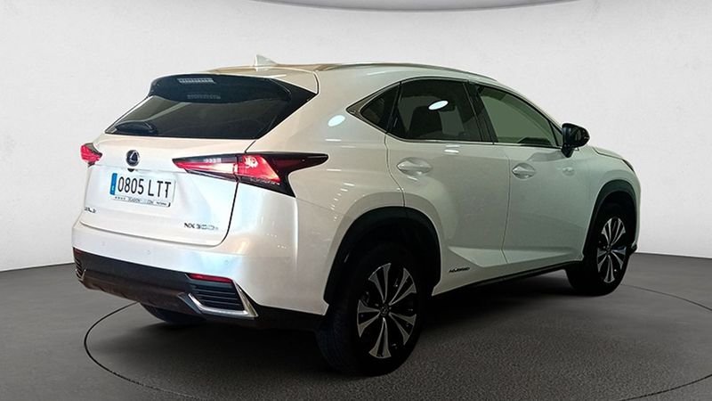 Lexus NX • 2021 • 53,000 km 3