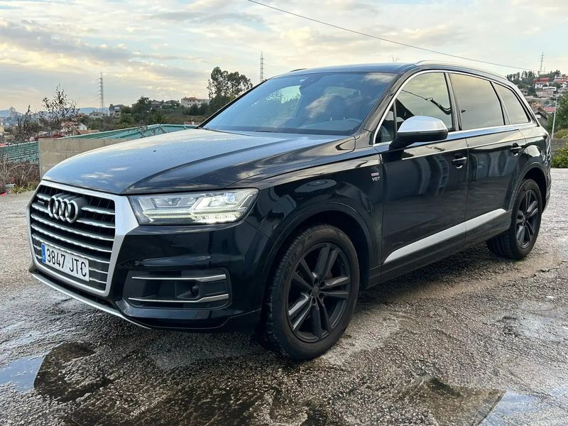 Audi Q7 • 2016 • 180,000 km 1