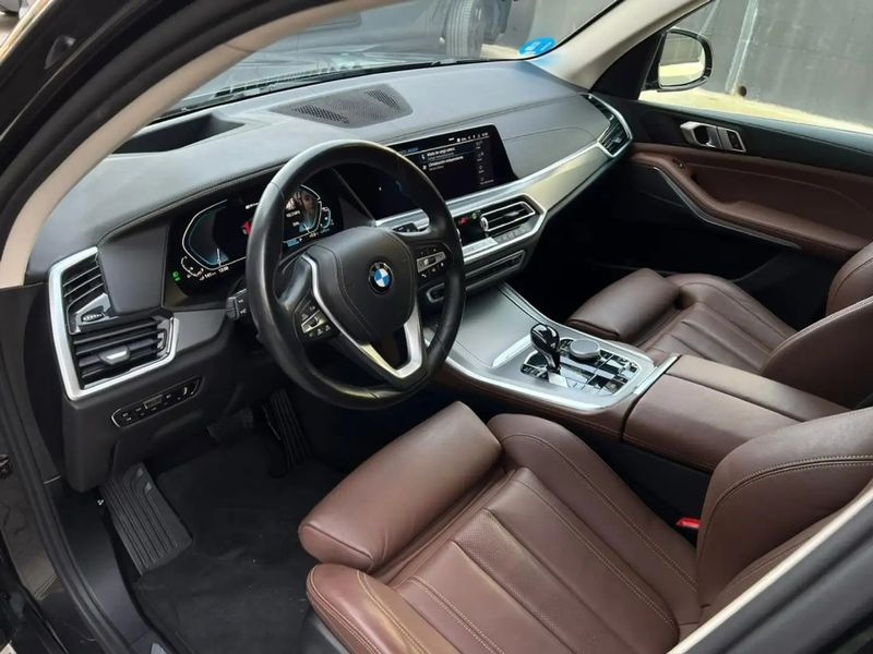 BMW X5 • 2020 • 98,000 km 5