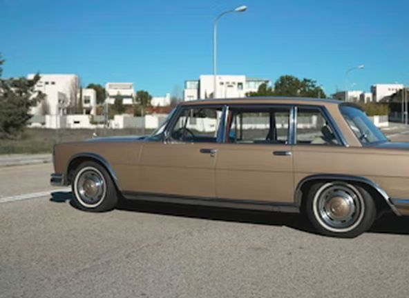 Mercedes-Benz S • 1964 • 77,500 km 9