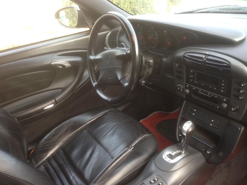 Porsche 911 Carrera • 2000 • 204,000 km 10