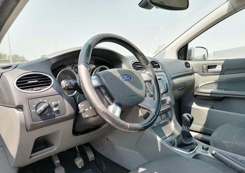 Ford Focus • 2009 • 200,000 km 2