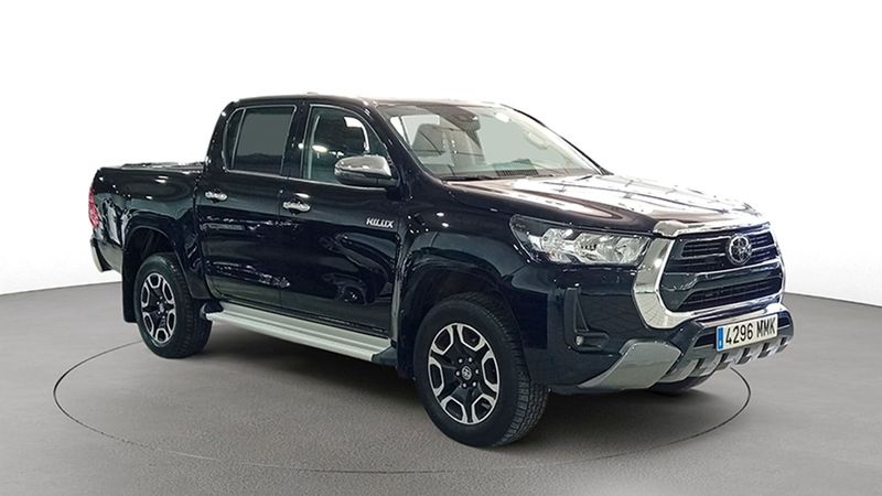 Toyota Hilux • 2023 • 12,960 km 4