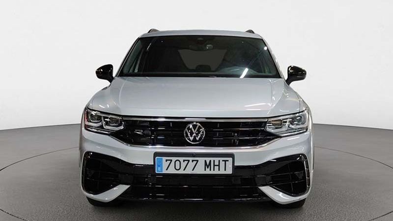 Volkswagen Tiguan • 2023 • 10,800 km 10