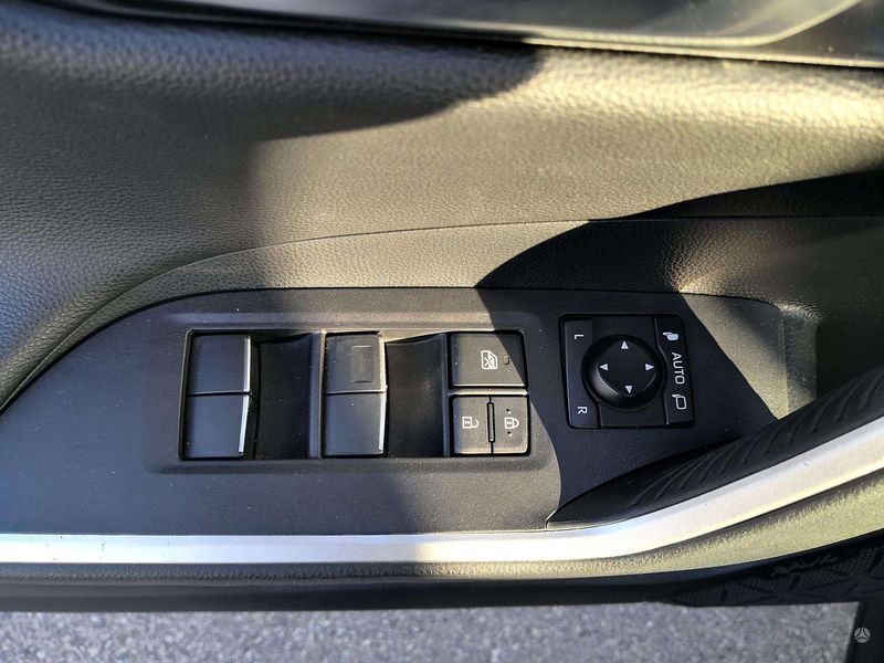 Toyota RAV4 • 2019 • 135,000 km 12