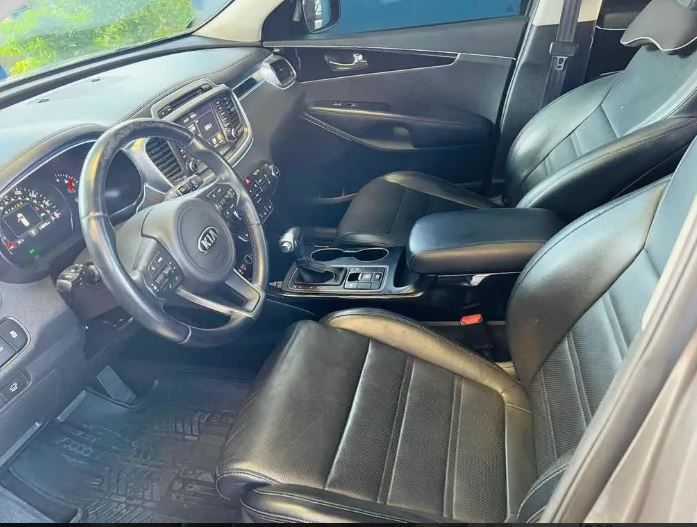 Kia Sorento • 2017 • 87,000 km 7