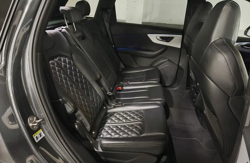 Audi Q7 • 2023 • 40,711 km 15