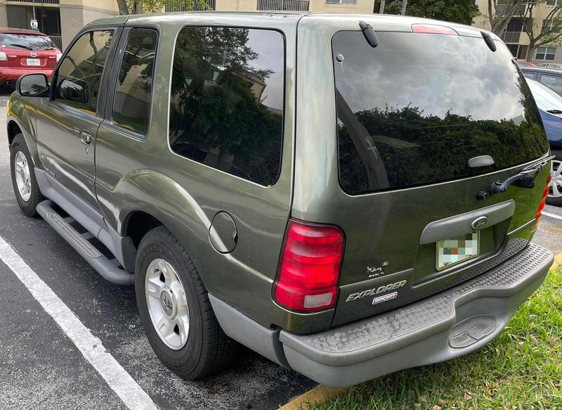 Ford Explorer • 2002 • 76,000 km 10