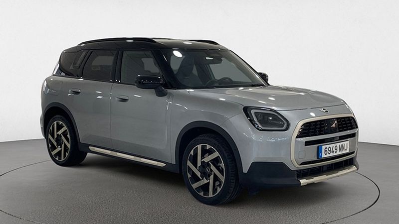 MINI Countryman • 2024 • 4,892 km 3