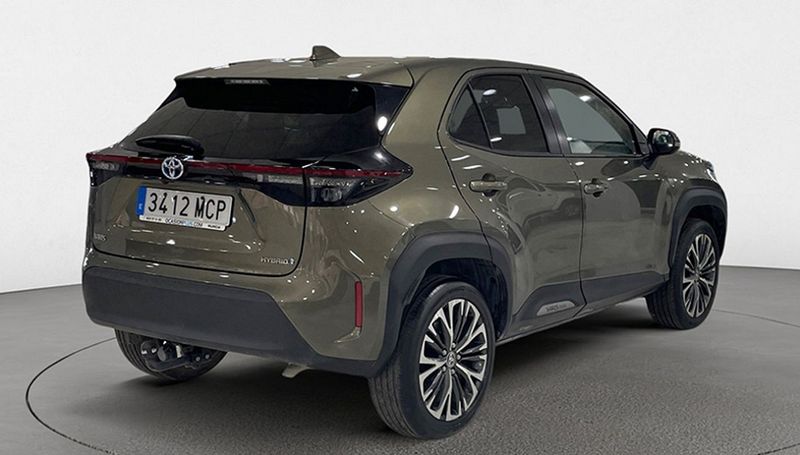 Toyota Yaris • 2022 • 49,000 km 3