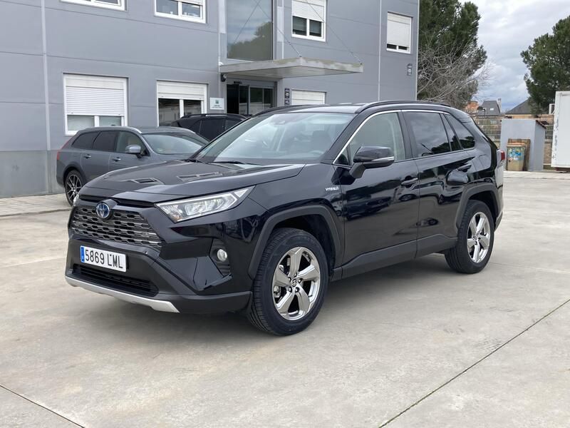 Toyota RAV4 • 2021 • 52,934 km 1