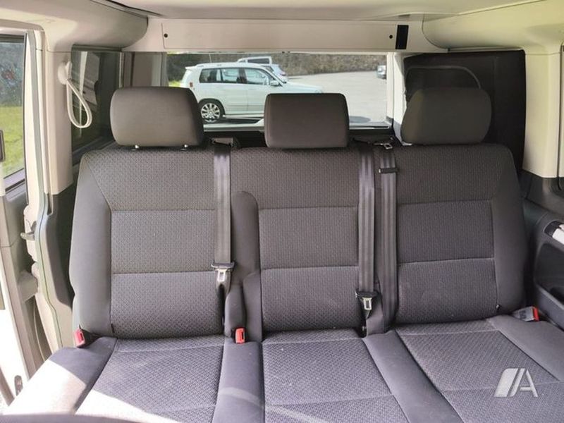 Volkswagen California • 2017 • 97,000 km 4