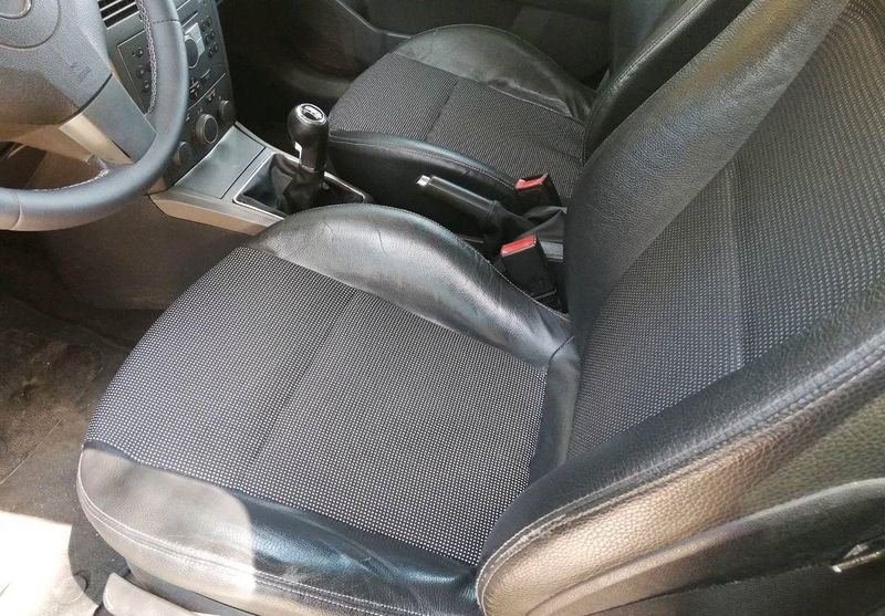 Opel Astra • 2004 • 249,999 km 3