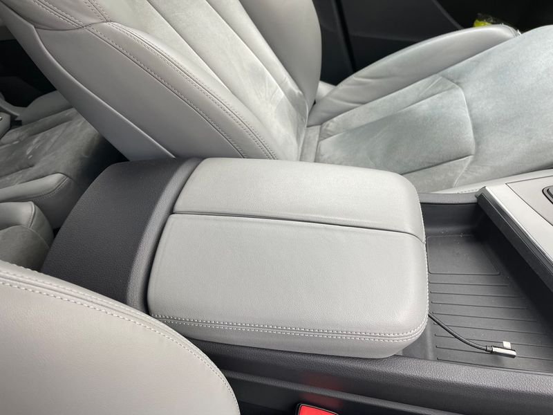 Audi Q7 • 2017 • 87,000 km 4