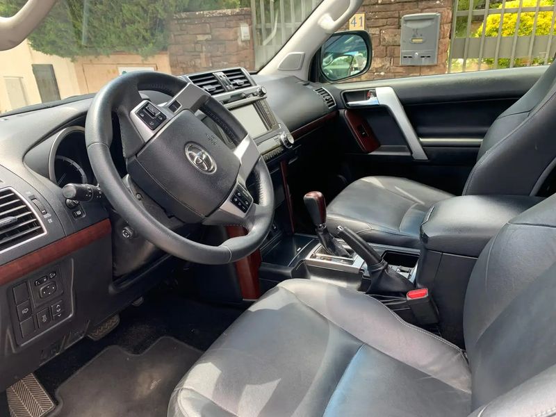 Toyota Land Cruiser • 2016 • 73,000 km 6