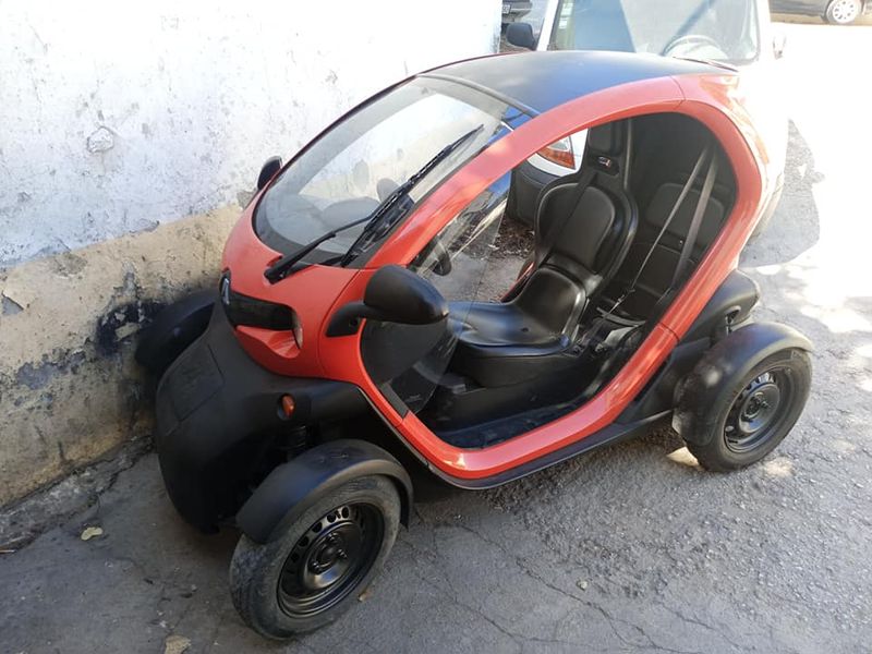 Renault Wind • 2012 • 12,000 km 2
