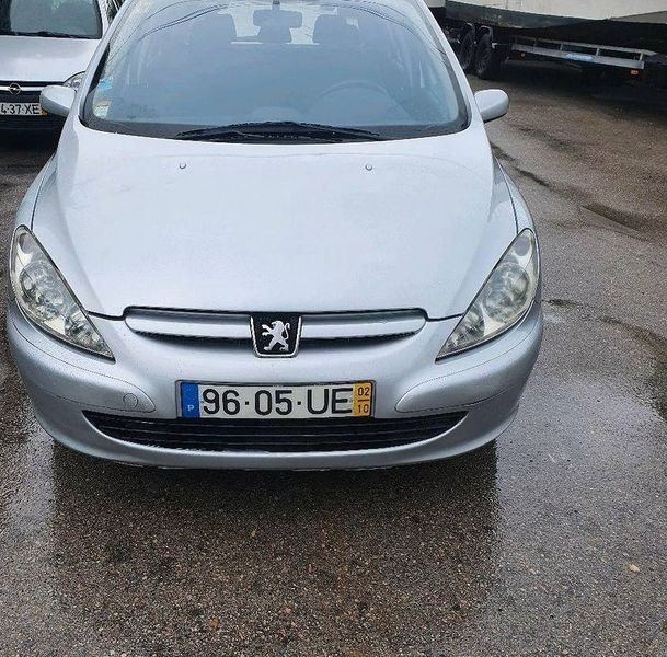 Peugeot 307 • 2002 • 199,999 km 2