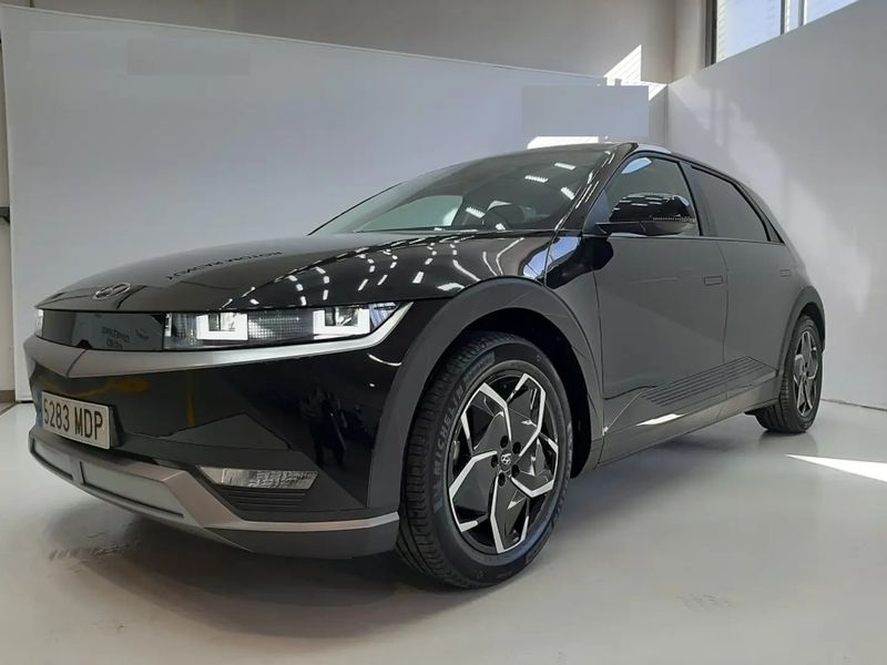 Hyundai Ioniq Electric • 2023 • 15,000 km 1