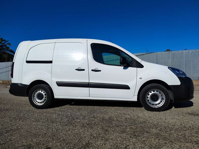 Peugeot 107 • 2017 • 83,000 km 2