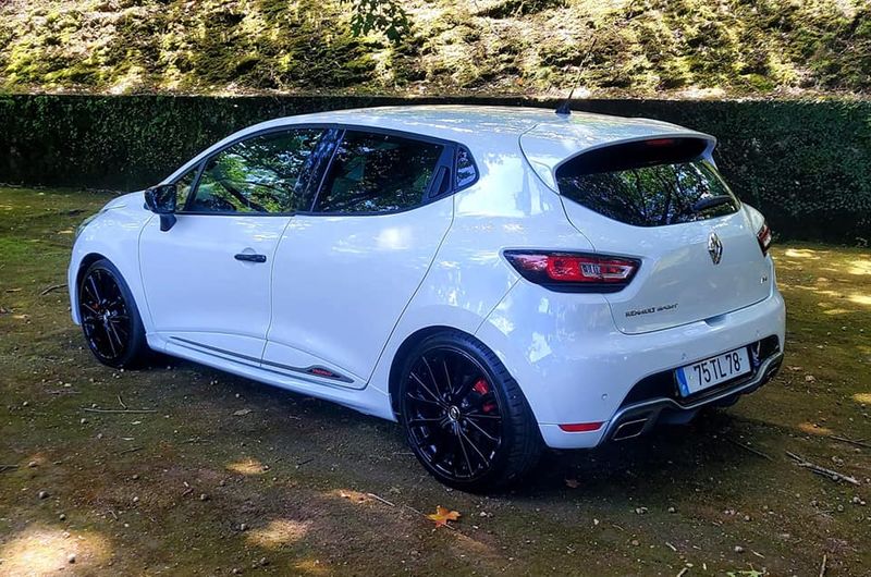 Renault Clio • 2015 • 60,000 km 7
