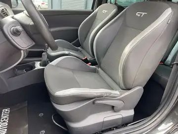Renault Clio • 2010 • 99,595 km 1
