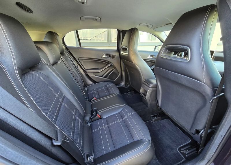 Mercedes-Benz GLA • 2014 • 103,000 km 10