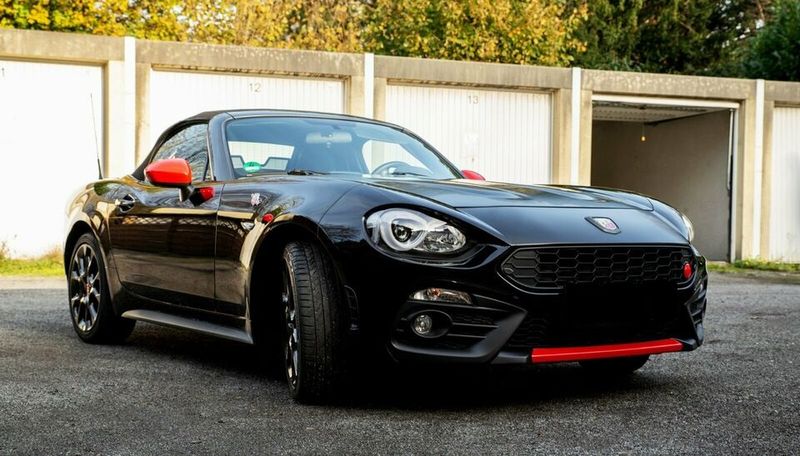 Fiat 124 Spider • 2019 • 42,500 km 3
