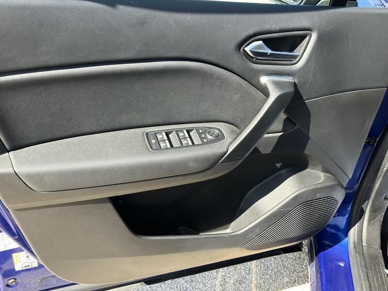 Renault Captur • 2022 • 44,512 km 10