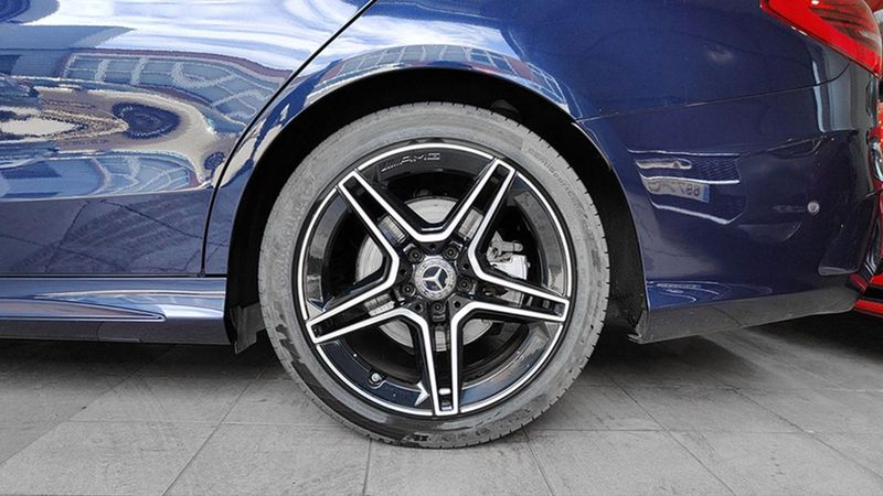 Mercedes-Benz C-Class • 2020 • 78,449 km 35