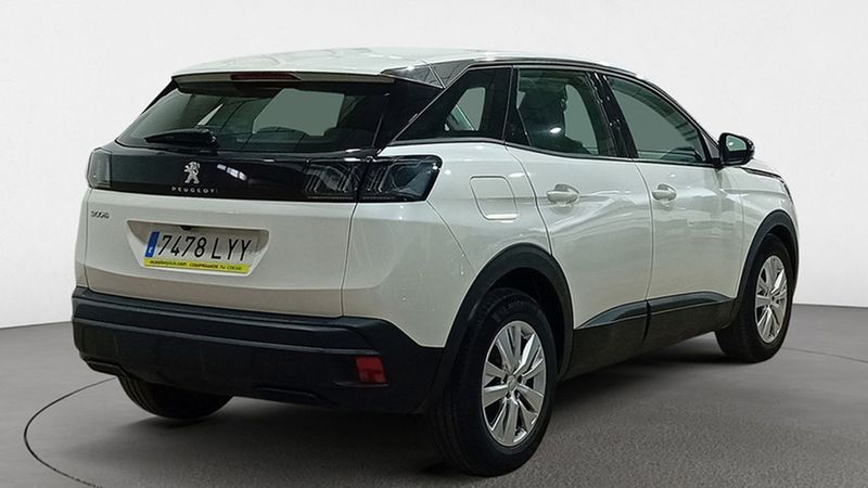 Peugeot 3008 • 2022 • 49,654 km 3