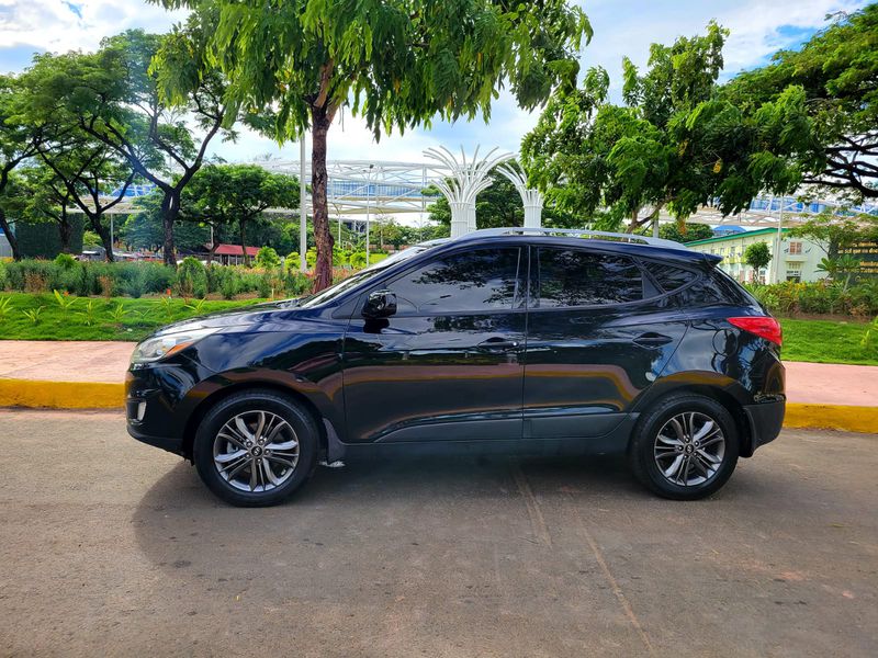 Hyundai Tucson • 2014 • 137,099 mi 5