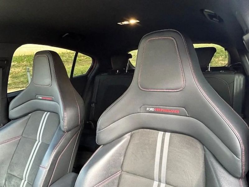 Ford Focus • 2023 • 30,000 km 12