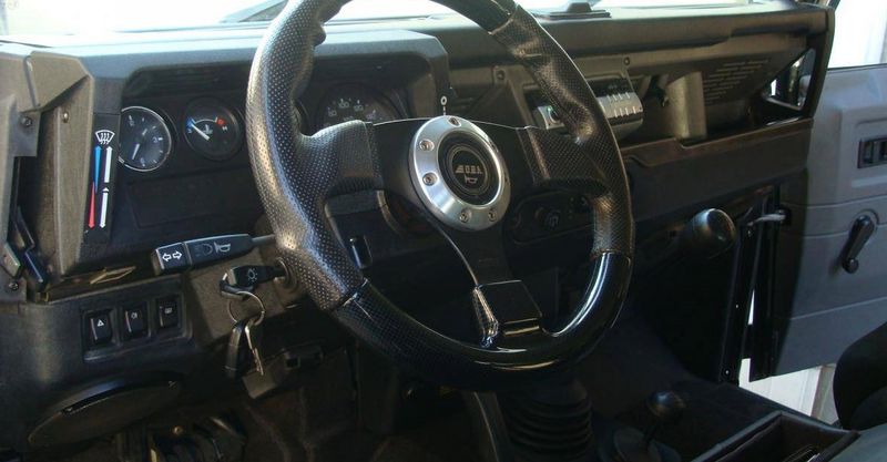 Land Rover Defender • 1998 • 120,000 km 3