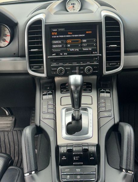 Porsche Cayenne • 2014 • 109,000 km 17