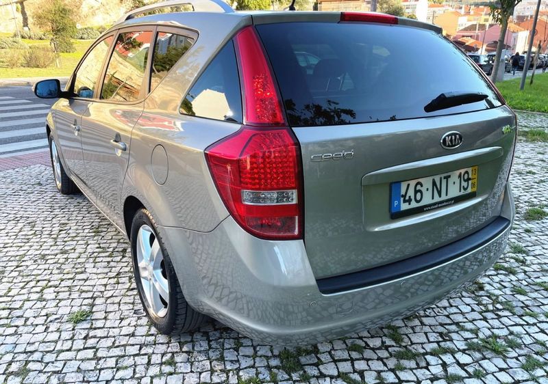 Kia Cee`d SW • 2013 • 128,000 km 3