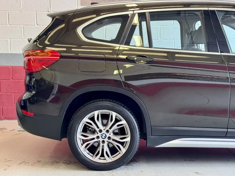 BMW X1 • 2019 • 92,000 km 4