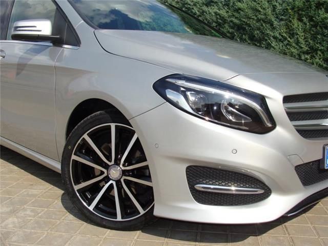 Mercedes-Benz 200 D • 2015 • 148,000 km 1